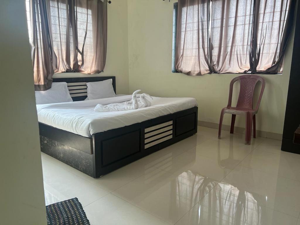 Blue Bell Homestay Lonavala Exterior foto